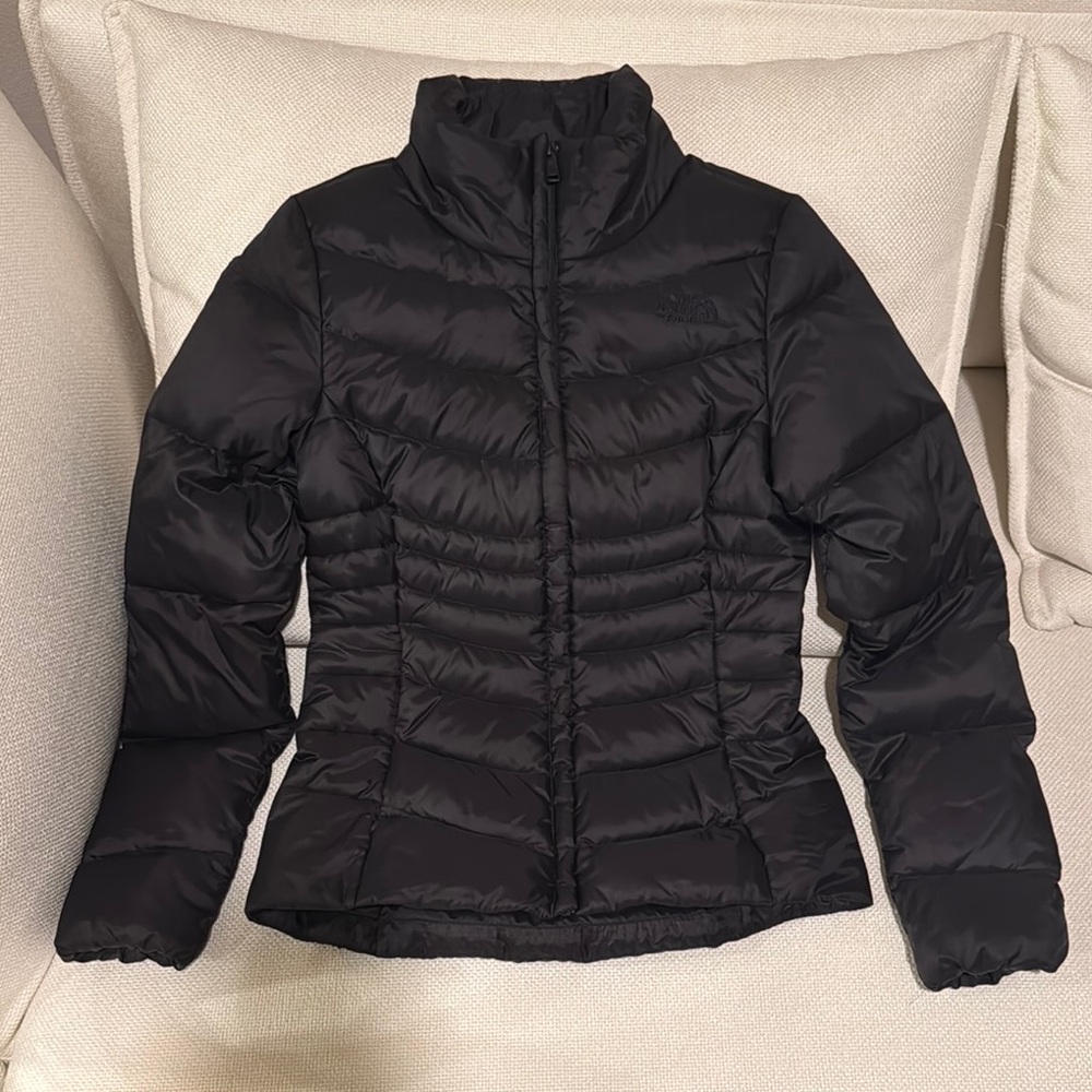 The North Face Women's Aconcagua 550 Puffer Jacket